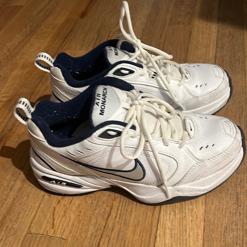 Nike air monarch iv white blue sneakers men’s size 6.5 eu size 39